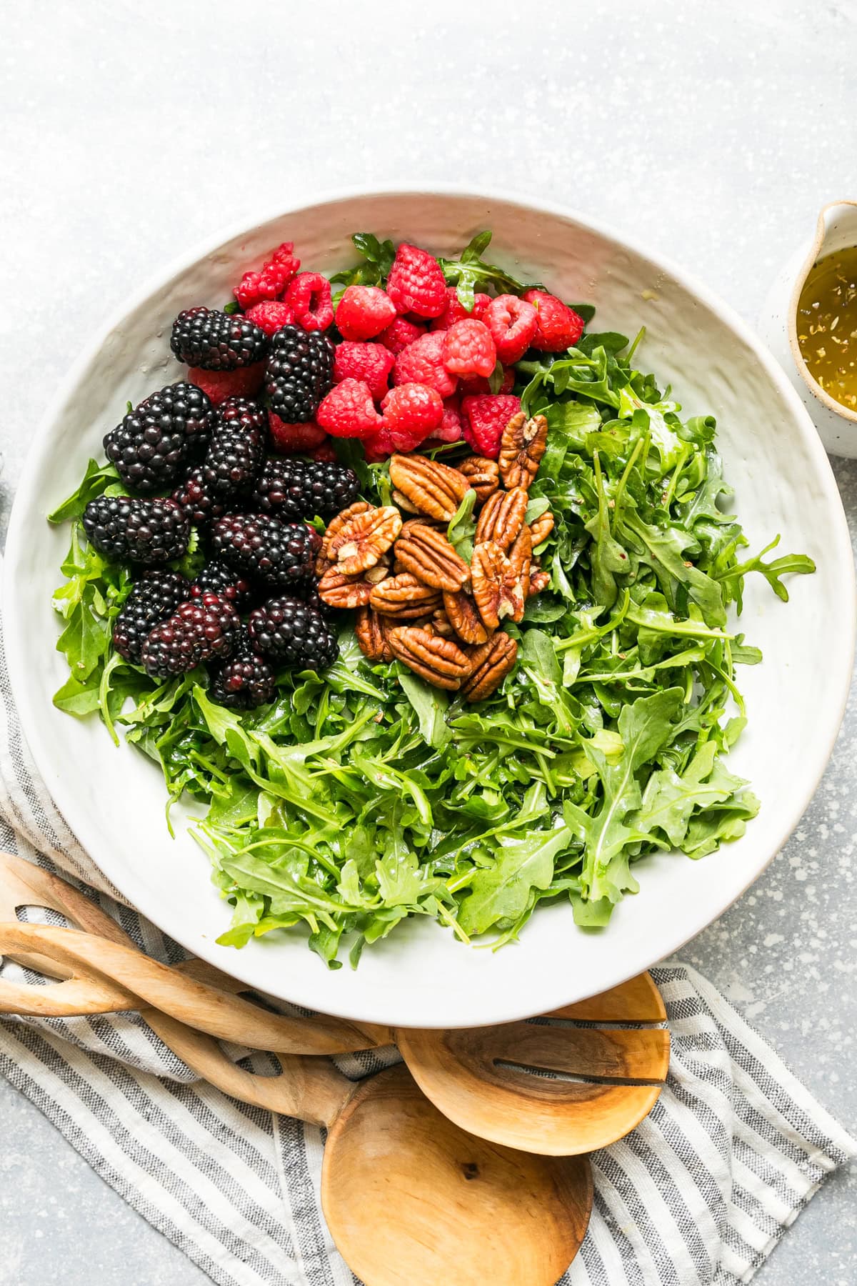Salad with Berries and Pecans