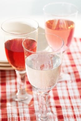 I love having a glass of wine with dinner every now and then, but when I am watching my points, I make a Wine Spritzer instead. It cuts the points and carbs in half. I prefer Pinot Grigio or a Riesling, but you can also use a Rose, Merlot or Chardonnay instead