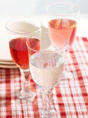 I love having a glass of wine with dinner every now and then, but when I am watching my points, I make a Wine Spritzer instead. It cuts the points and carbs in half. I prefer Pinot Grigio or a Riesling, but you can also use a Rose, Merlot or Chardonnay instead