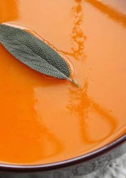 This super easy butternut squash soup is the perfect Fall recipe to keep you warm and full. And did I mention it's only 1 point!