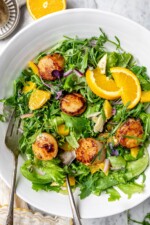 Pan seared scallops in salad