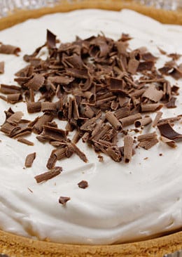 Pie is the new cupcake this year! Being that it's one of my favorite desserts, this lightened Banana Cream Pie recipe is creamy and delicious and super easy to make.