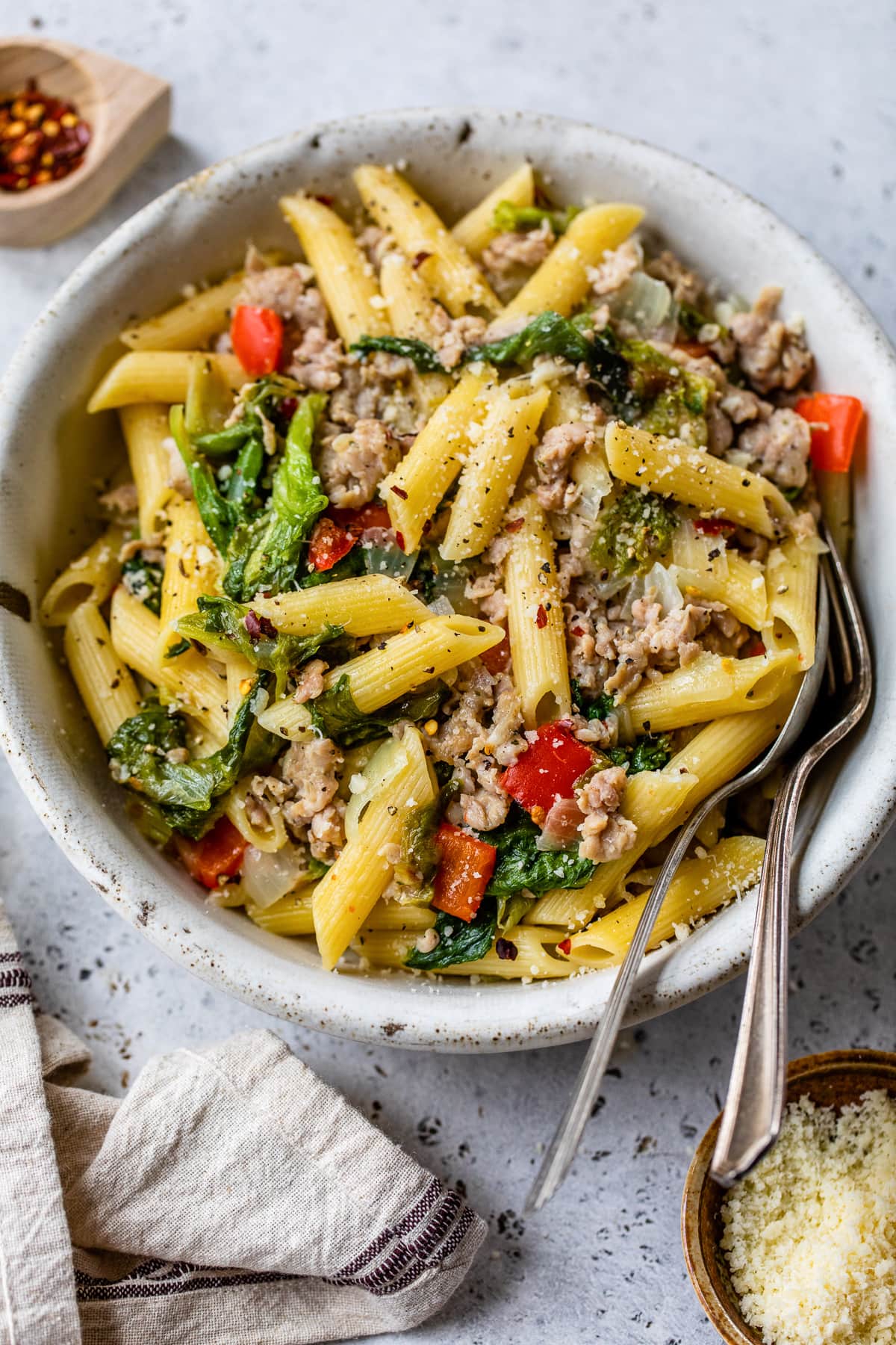 Escarole Pasta with Sausage and Peppers