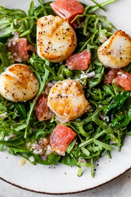 Seared Scallops, Grapefruit, Arugula and Spinach Salad