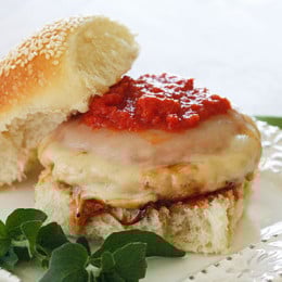 Chicken Parmesan Burgers are so easy, the perfect 10 minute recipe for weekday lunch or dinners!