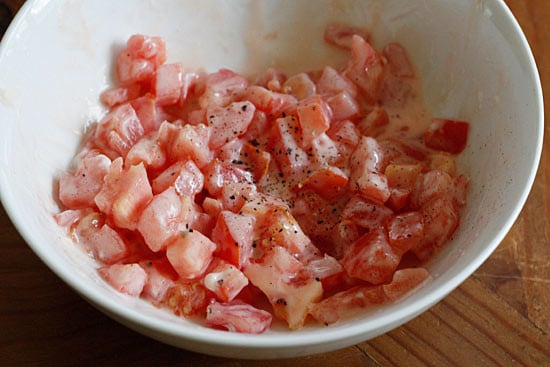 Skip the bread and enjoy all the flavors you love in a BLT, without all the carbs in these easy lettuce wraps! So easy and seriously satisfies my BLT cravings. Add some avocado if you wish!