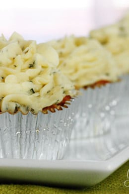 What can be cuter than mini turkey meatloaf cupcakes topped with skinny mashed potato "frosting". A family friendly meal everyone will love (and no one will guess there are vegetables hiding in the meatloaf)!