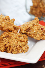 Pumpkin Spiced Oatmeal Pecan Cookies – For the pumpkin obsessed! Chewy, low-fat oatmeal cookies made with quick oats, pumpkin, spices, and chopped pecans.