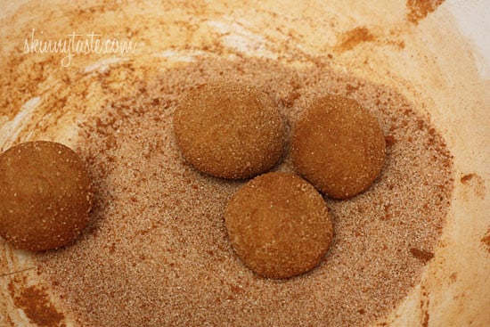 Skinny whole wheat snickerdoodle cookies coated with cinnamon, spice and everything nice! If you have plans to do some baking this weekend, these cookies are a must!