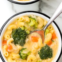 Macaroni and Cheese Soup with Broccoli