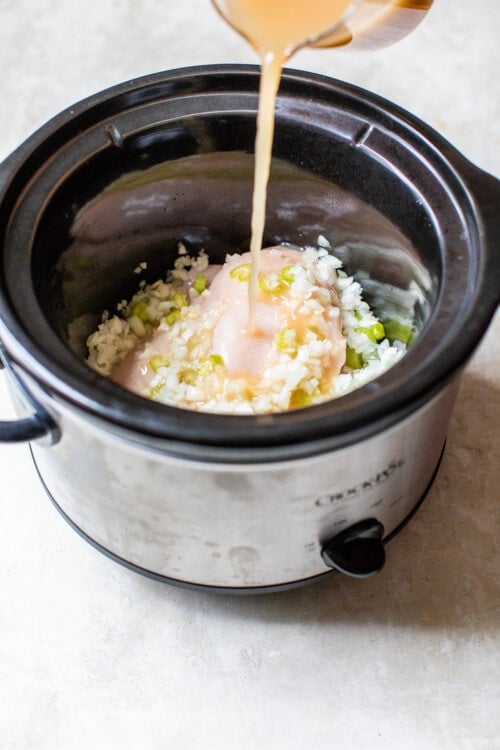 Making shredded chicken in a slow cooker