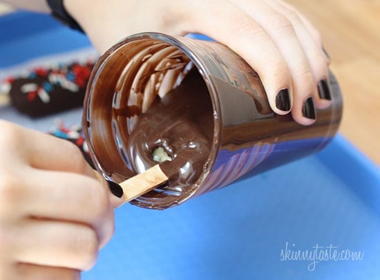 Frozen Banana Popsicles are such a fun summer treat for the kids and grown-ups too!