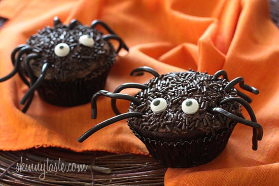 These Spooky Spider Halloween Cupcakes are healthy and lighter on the waistline, and are sure to be all the fright at your next Halloween party.
