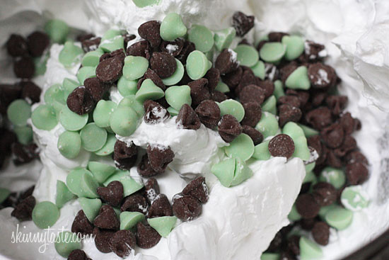 Easy light and airy cookies made with only 5 ingredients! If you like the combination of mint chocolate chip, then you'll love these little meringue clouds.