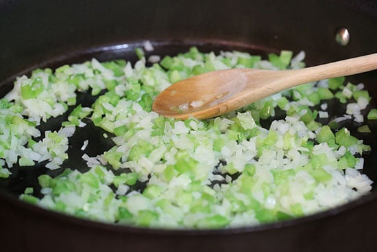 A chicken and sausage stew made with skinless chicken legs and spicy andouille sausage simmered with flavors from the deep south – without the extra fat.