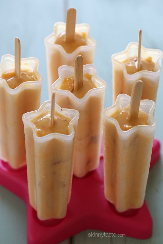 These peaches and cream popsicles made with juicy, ripe peaches, yogurt, almond milk and almond extract make a wonderful treat on a hot summer day like today.