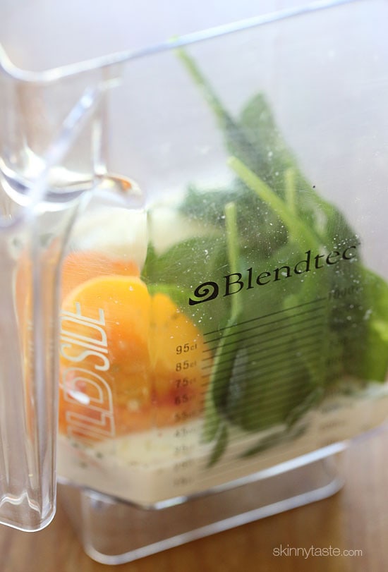 This peach and banana green smoothie with hemp seeds and baby spinach is a quick and nutritious breakfast without having to cook a thing!