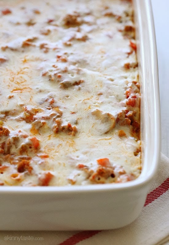 This super easy macaroni casserole is a baked pasta dish with ground turkey, veggies, marinara sauce and cheese. Kid-friendly and no need to pre-cook the pasta!