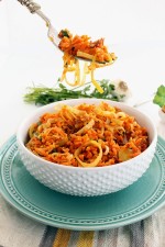 While you dig your fork into this fluffy bowl of spiralized carrot "rice" leek risotto with bacon, you won’t believe it’s not real rice.