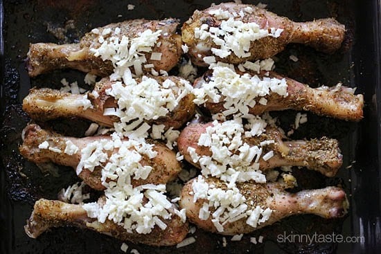 Lemon Feta Chicken with Oregano is made with Mediterranean ingredients such as lemon, oregano and feta cheese turning ordinary chicken into a spectacular dinner
