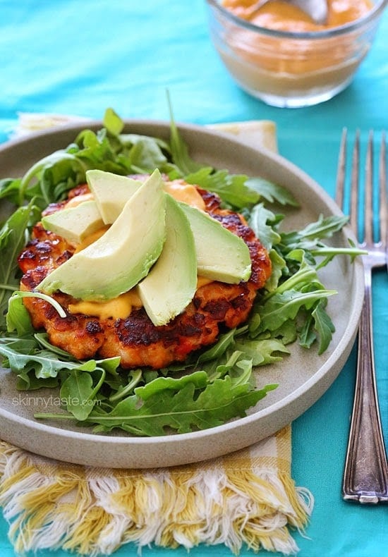 Some burgers are just meant to be eaten without a bun. These delicious, omega-packed, naked salmon burgers with sriracha mayo are the perfect example!