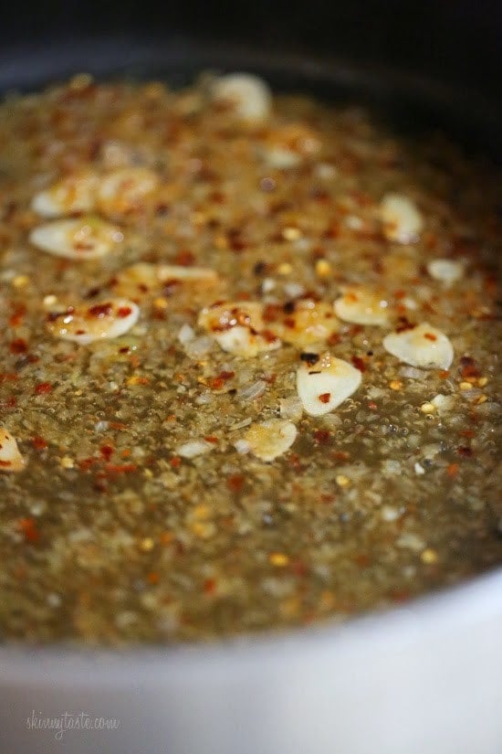 Mussels in a spicy red marinara sauce – simple and elegant, best served with lots of whole wheat crusty bread for dipping into the delicious sauce.