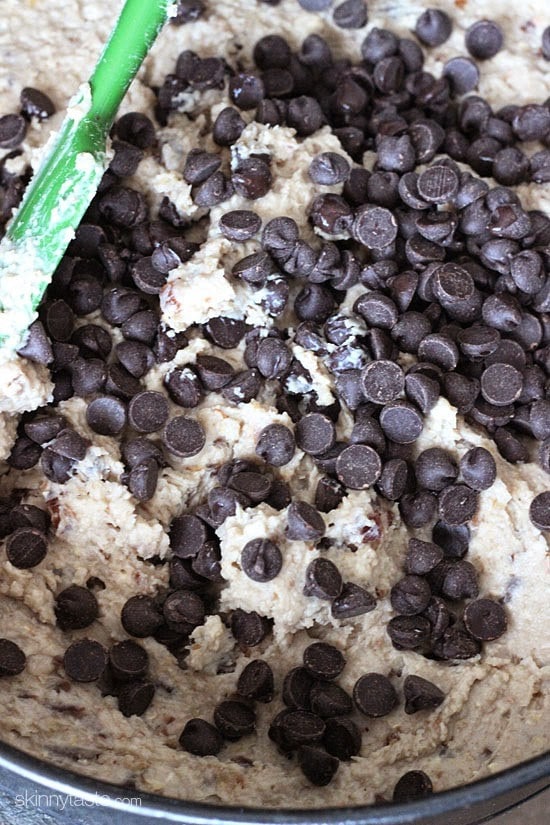 This deep dish chocolate chip cookie pie is secretly good for you, but don't tell anyone! You won't believe it's made with beans, dates and oats! And because it's made with such wholesome ingredients, it's very filling.