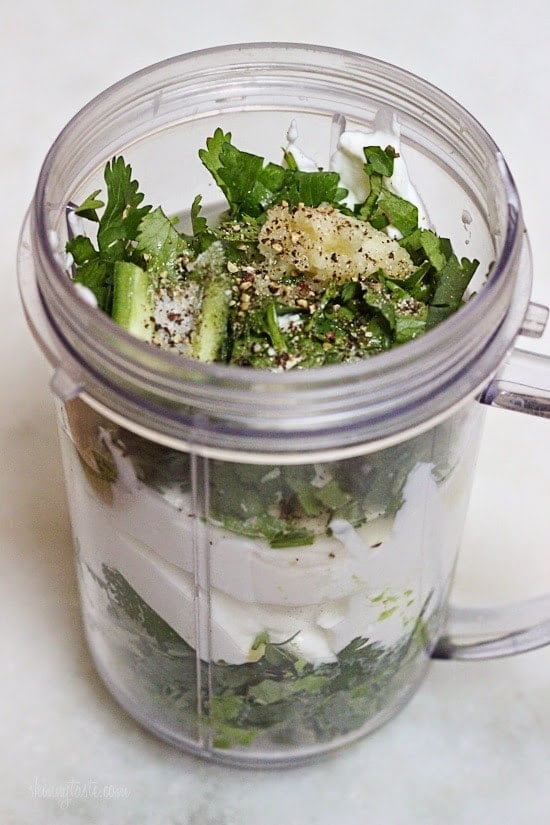 This low-calorie, low-carb tuna lettuce wrap with avocado yogurt dressing transforms ordinary canned tuna into a tasty light lunch filled with hearts of palm, tomatoes, carrots and onion.