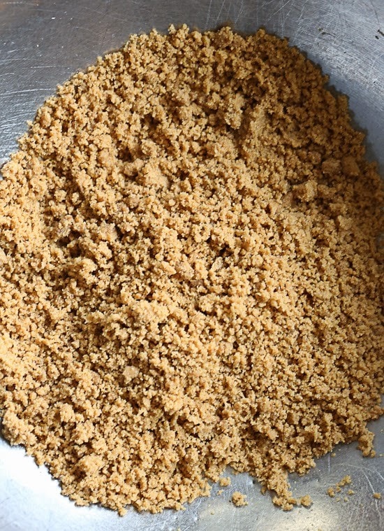 These gluten free chocolate tartlets are a fun twist on my favorite camping dessert, S'mores! Crushed graham cracker bottoms, yummy chocolate filling and a marshmallow Italian meringue on top.