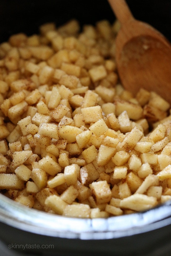apples with cinnamon and sugar