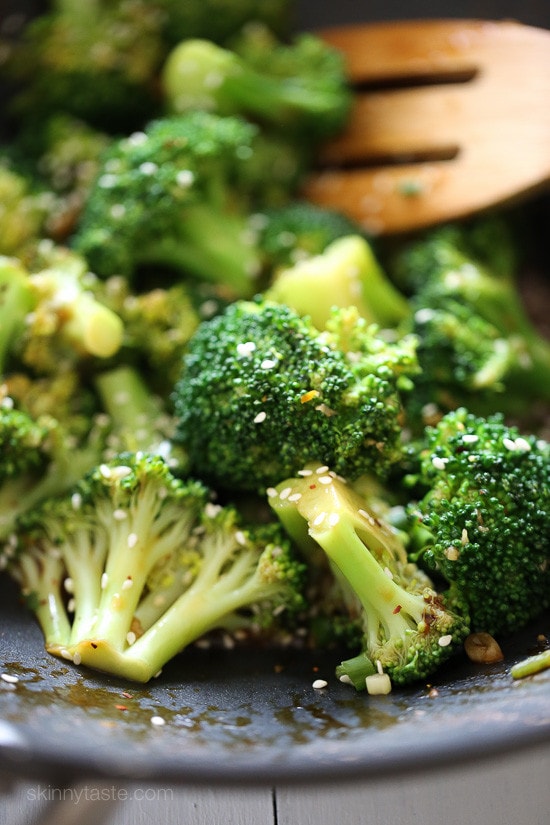 Sesame Orange Broccoli Sesame Orange Broccoli – an easy side dish recipe, perfect with fish, chicken or steak!