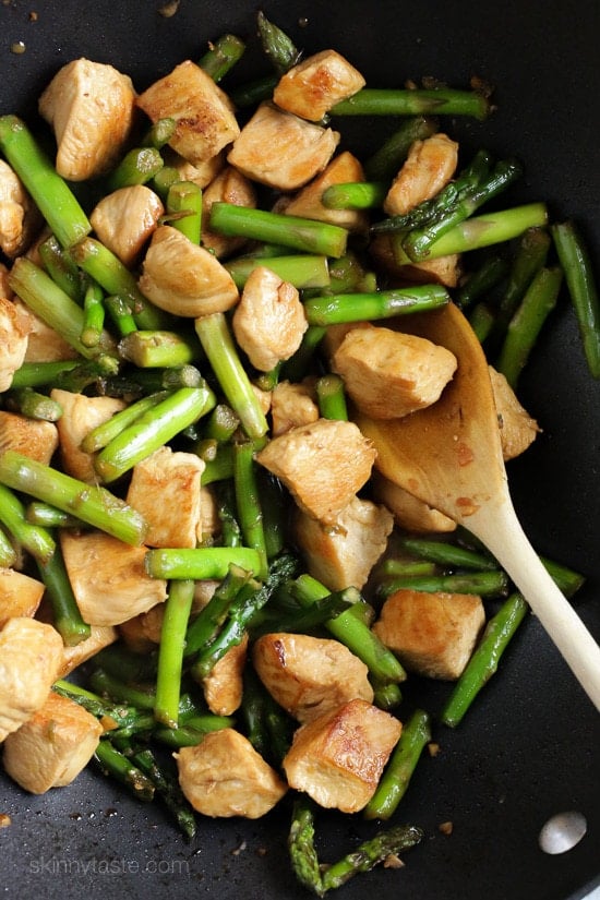 Chicken and Asparagus Teriyaki Stir-Fry Chicken and Asparagus Teriyaki Stir-Fry – a quick and easy Spring stir-fry, perfect for weeknight cooking!