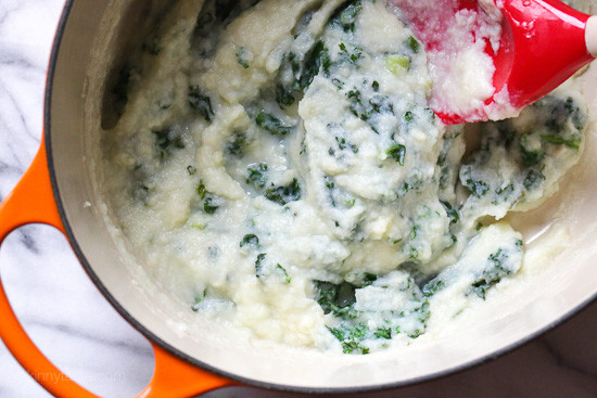 Creamy Cauliflower Mash with Kale (Low-Carb Colcannon) Creamy Cauliflower Mash with Kale (Low-Carb Colcannon)