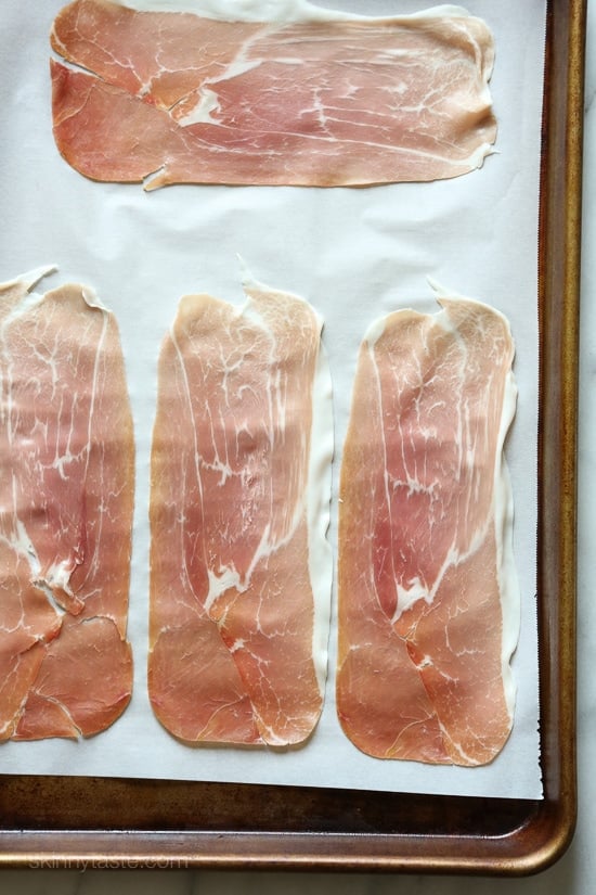 This easy salad has all my favorite things in one – arugula, Proscuitto, shaved Parmesan and a runny egg! When you pop that egg yolk, the salad is bathed in that warm eggy goodness, salad nirvana in every bite! If you are not a fan of runny eggs, hard boiled eggs would taste just fine too!