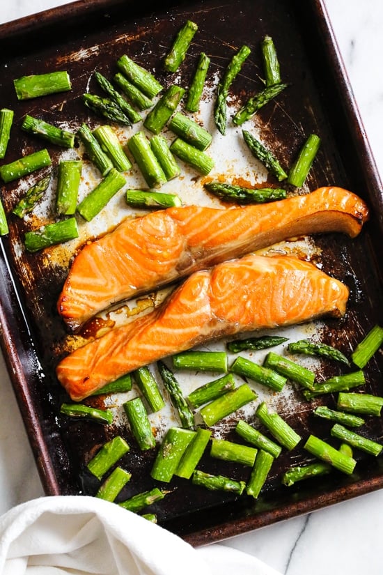 Baked Honey-Teriyaki Salmon and Asparagus with Cauliflower Rice, this 15-minute dinner is not just tasty, it's also good for you!