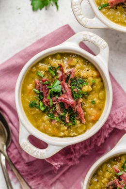 Slow Cooker Split Pea Soup with Ham