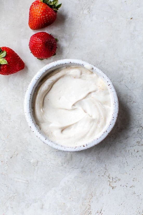 how to make Strawberry Romanoff