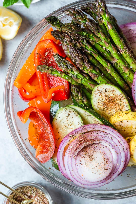 This beautiful, Grilled Vegetable Platter with Yogurt Mint Sauce is so colorful. An easy summer side dish made with asparagus, zucchini, squash, red onion and bell peppers.
