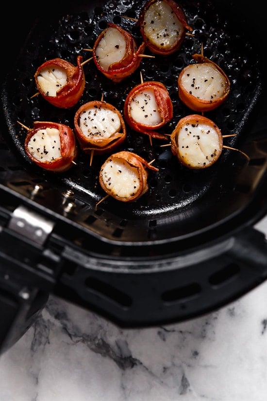 Air Fryer Scallops with bacon