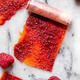 Homemade Mango-Raspberry Fruit Roll Ups, so much healthier than the store-bought kind, and with much less added sugar.