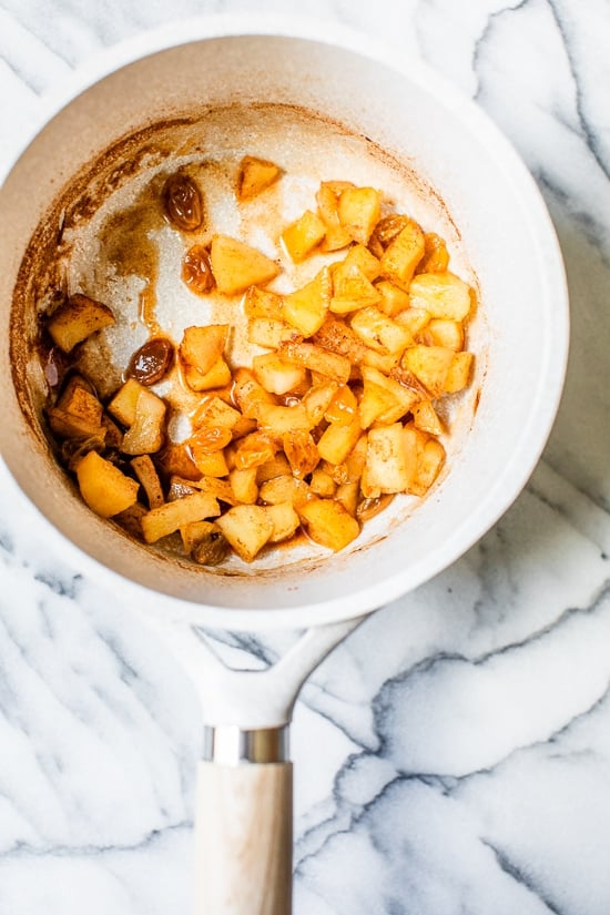 These Cinnamon Apple Yogurt Bowls are like having apple pie for breakfast, without the crust!