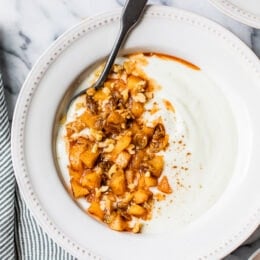 These Cinnamon Apple Yogurt Bowls are like having apple pie for breakfast, without the crust!