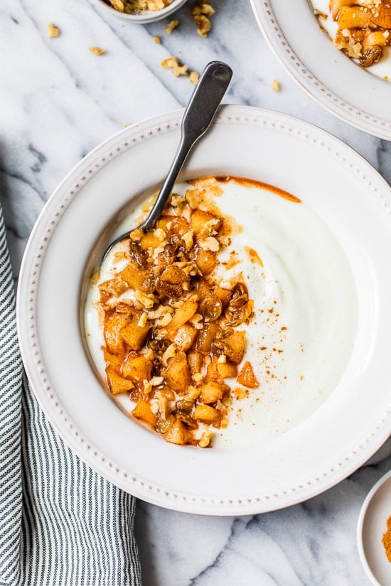 These Cinnamon Apple Yogurt Bowls are like having apple pie for breakfast, without the crust!