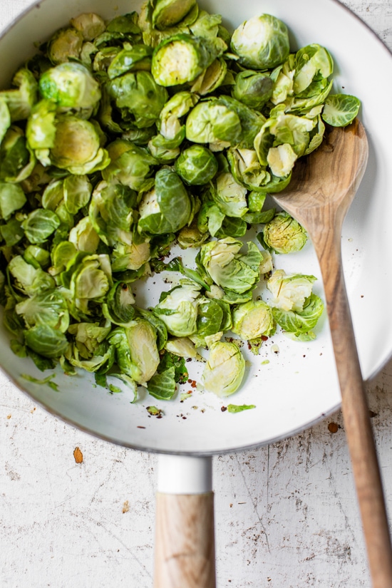 Cacio e Pepe Brussels Sprouts swaps out pasta for shredded Brussels sprouts in this low-carb take on the Italian classic. Cacio e pepe translates from Italian to “cheese and pepper” and traditionally is served as a pasta dish.