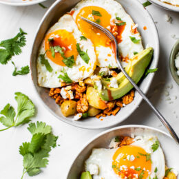 Start your day off right with a healthy Chorizo Breakfast Bowl – perfect for making ahead if you need a fast and easy breakfast on the go!