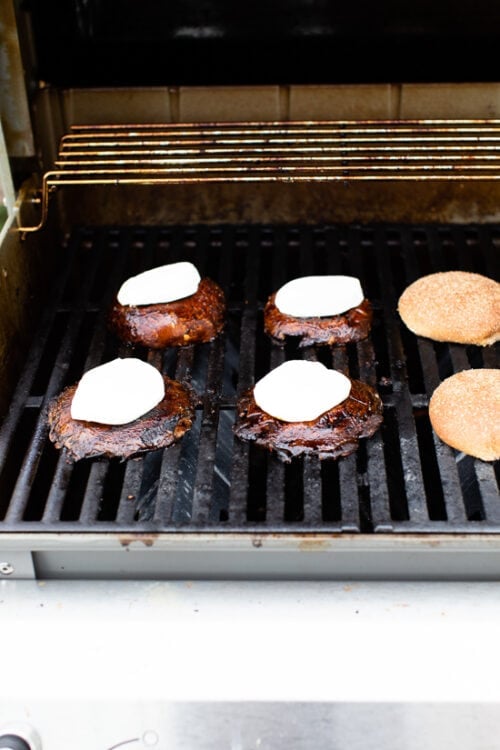 portobello mushrooms on the grill