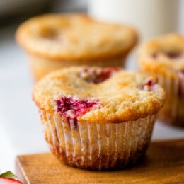 strawberry muffins