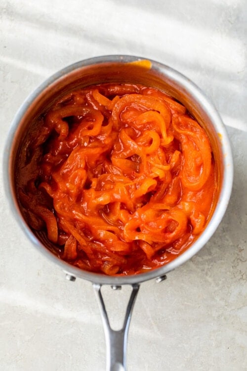 pot of hot dog onions