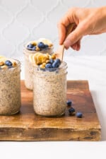 Cinnamon-Raisin Overnight Oats
