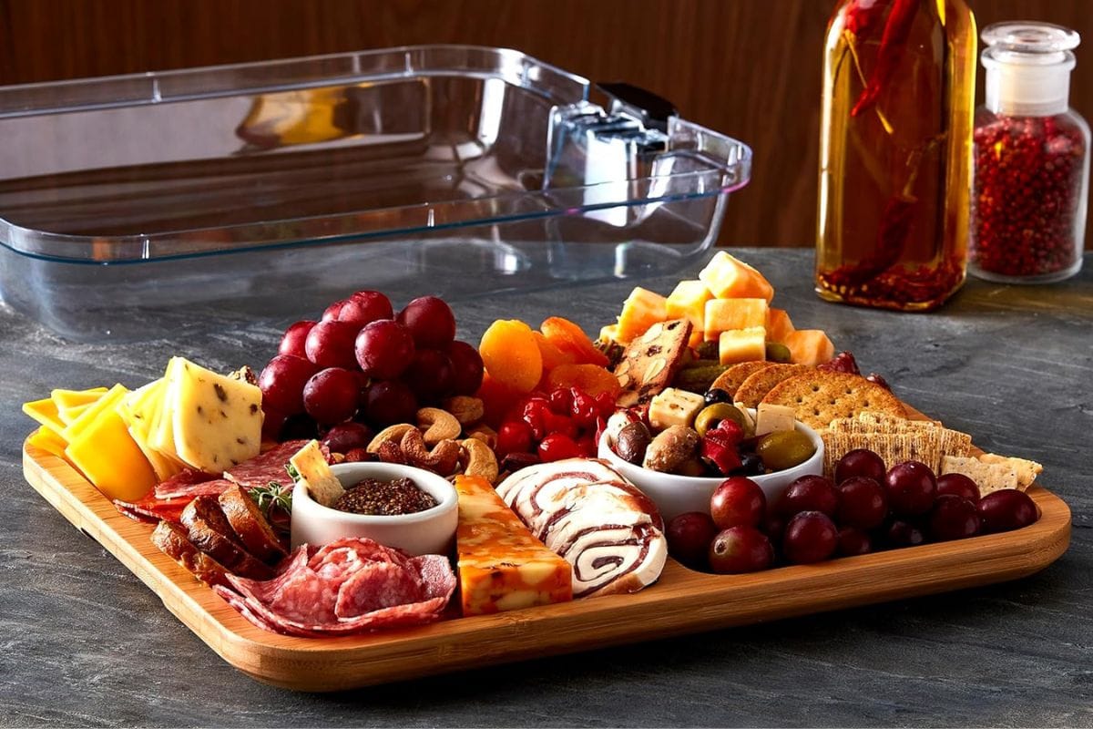 Best veggie tray: Farberware